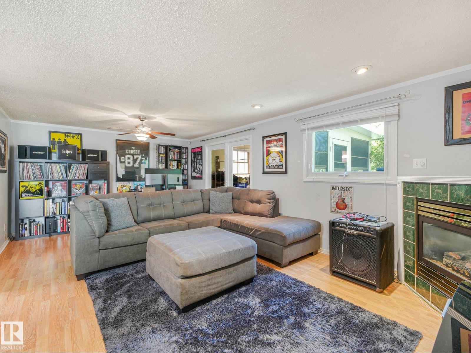 3527 41 Av NW, Edmonton, Alberta  T6L 5S5 - Photo 5 - E4501706