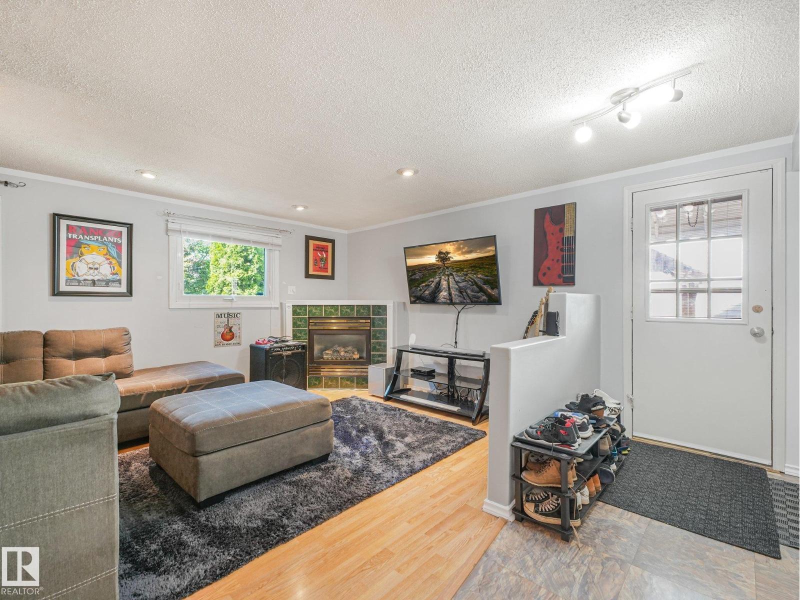 3527 41 Av NW, Edmonton, Alberta  T6L 5S5 - Photo 9 - E4501706