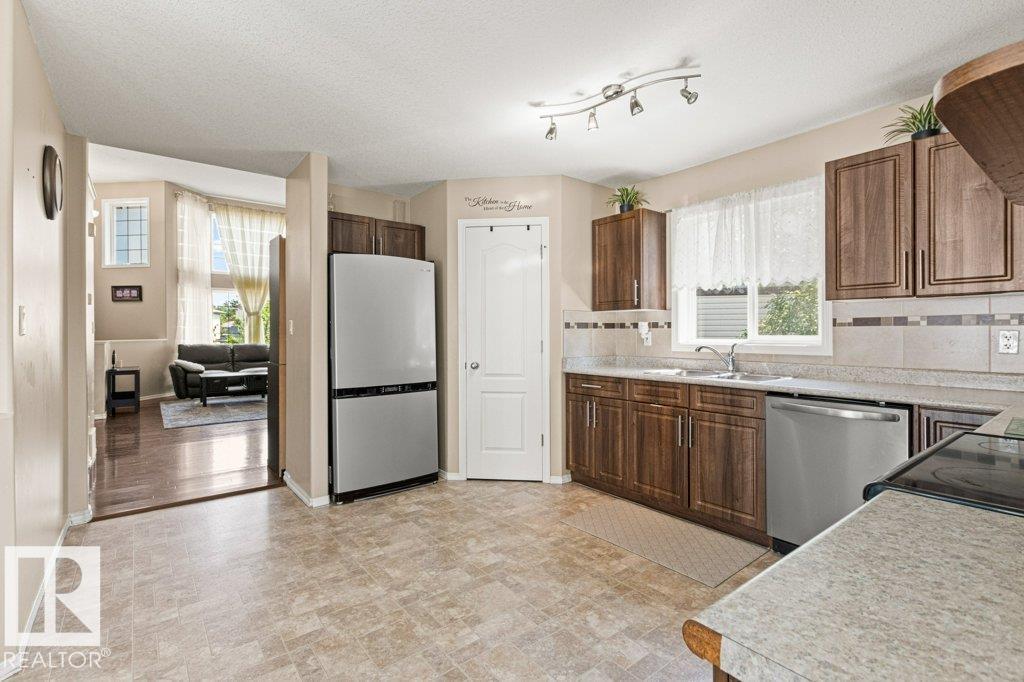 4512 210 St NW, Edmonton, Alberta  T6M 0G5 - Photo 13 - E4501709