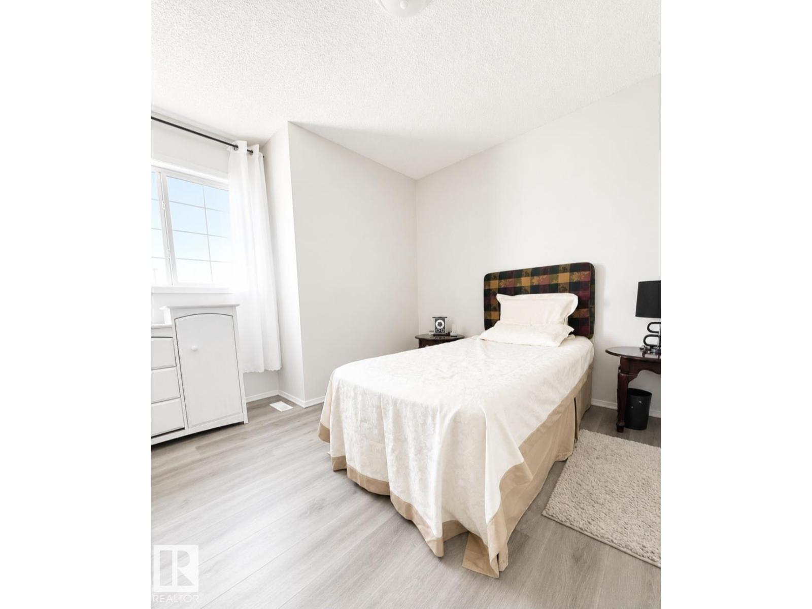 3236 27 Av Nw, Edmonton, Alberta  T6T 1P8 - Photo 11 - E4501112
