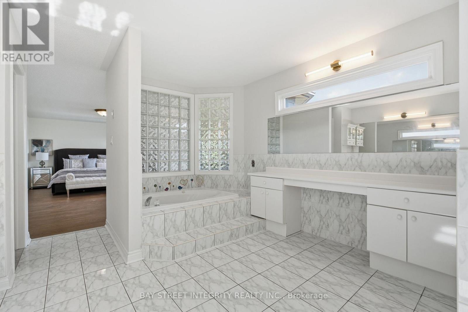 89 Promelia Court, Markham, Ontario  L3S 3S4 - Photo 23 - N13624824
