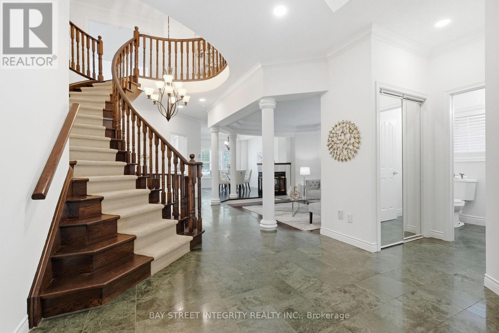 89 Promelia Court, Markham, Ontario  L3S 3S4 - Photo 4 - N13624824