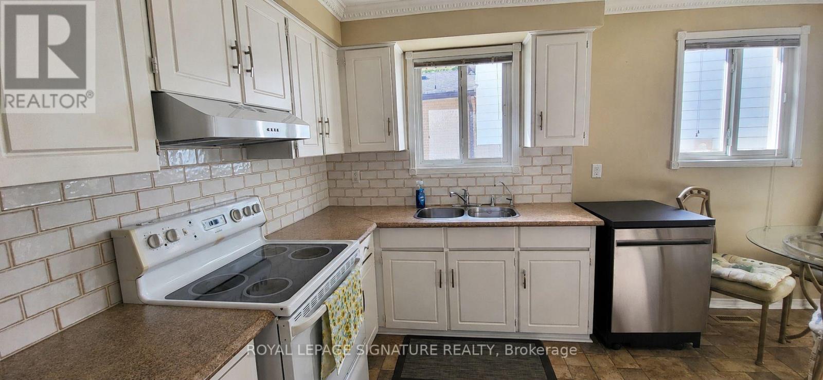 2706 Lundene Road, Mississauga, Ontario  L5J 3Z1 - Photo 6 - W13627184