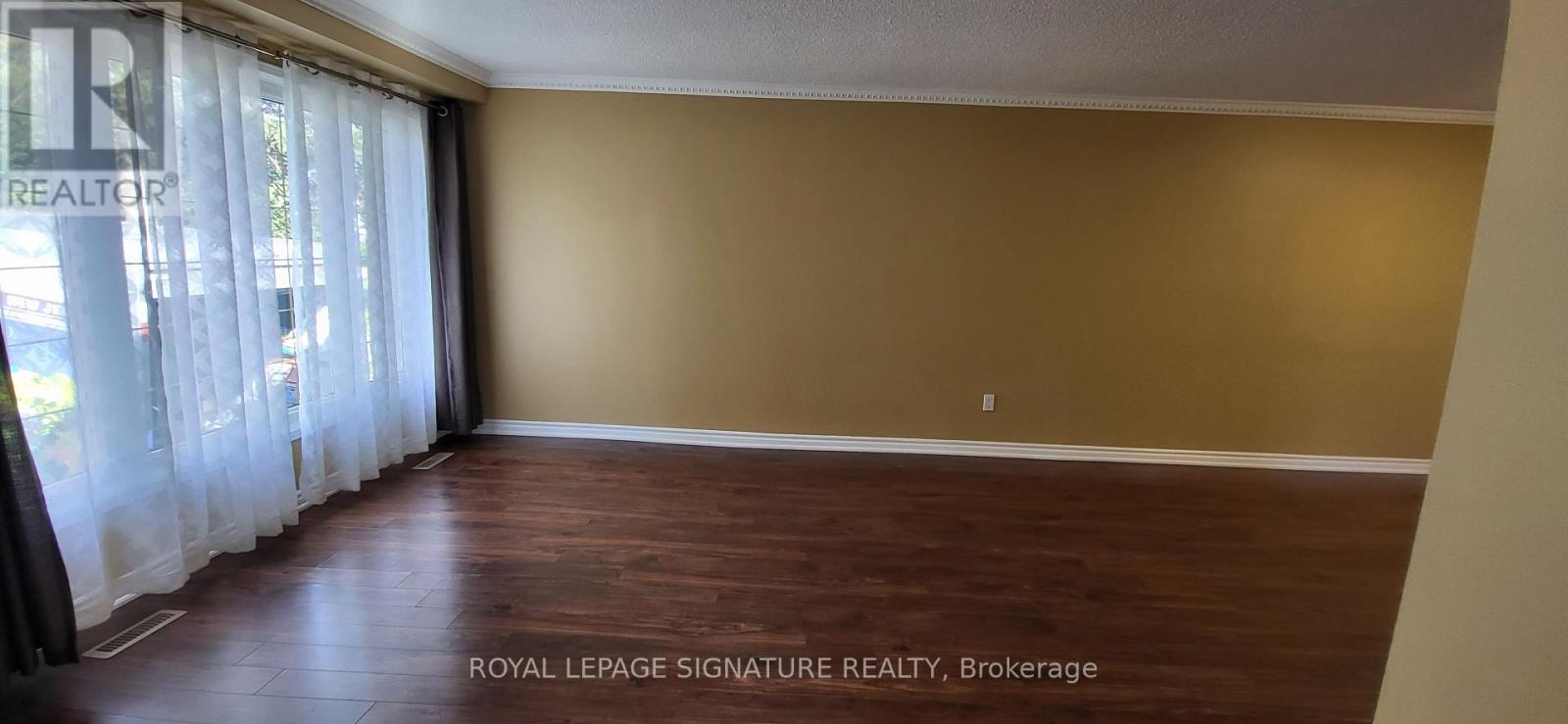 2706 Lundene Road, Mississauga, Ontario  L5J 3Z1 - Photo 4 - W13627184