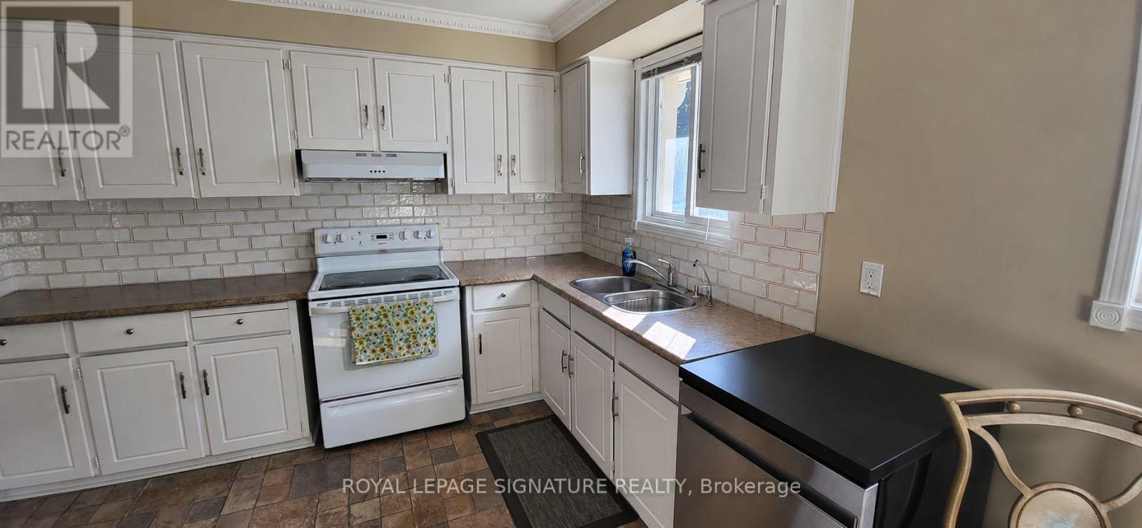 2706 Lundene Road, Mississauga, Ontario  L5J 3Z1 - Photo 7 - W13627184