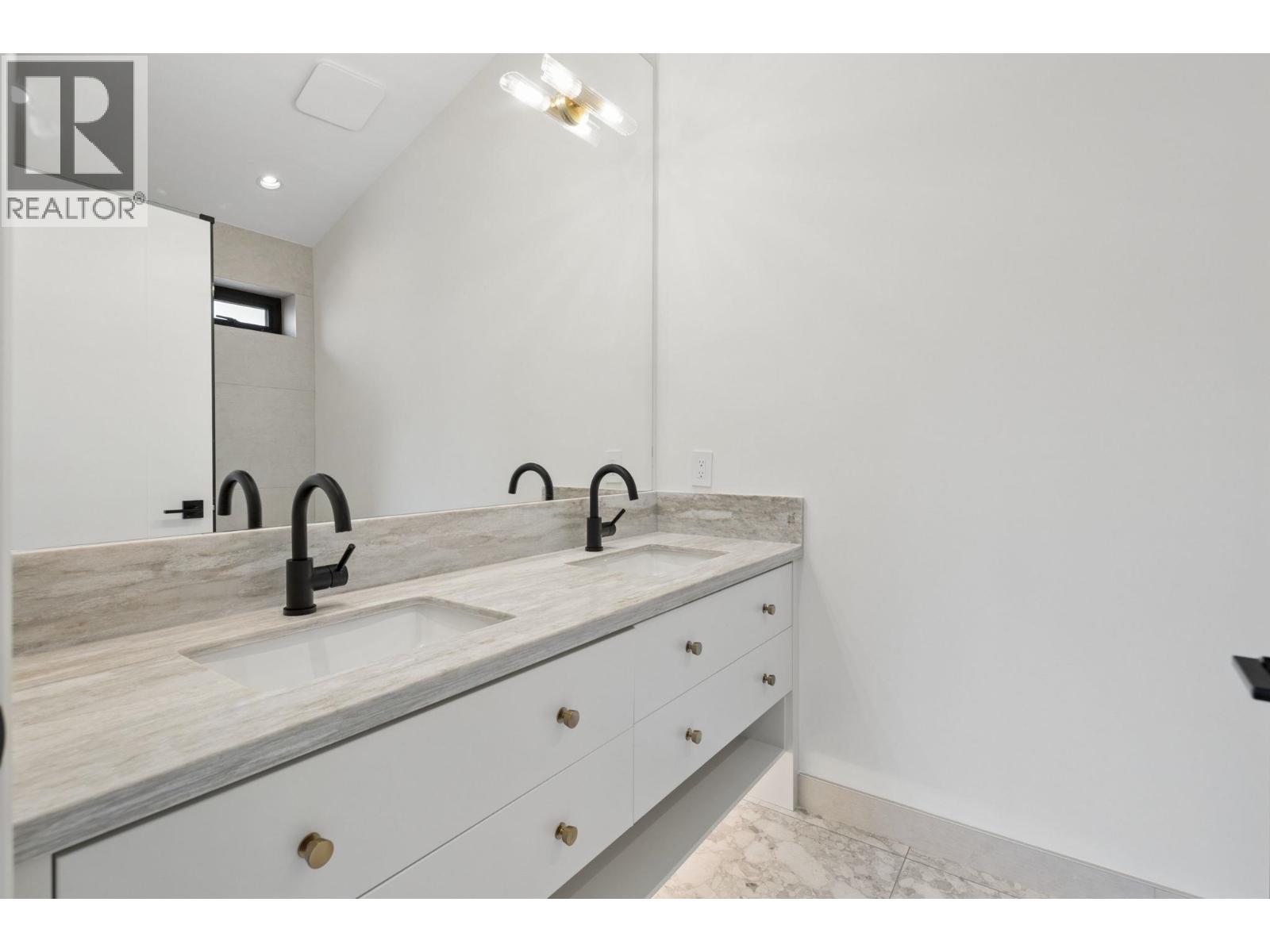 1 2815 Trinity Street, Vancouver, British Columbia  V5K 1E8 - Photo 34 - R3151769