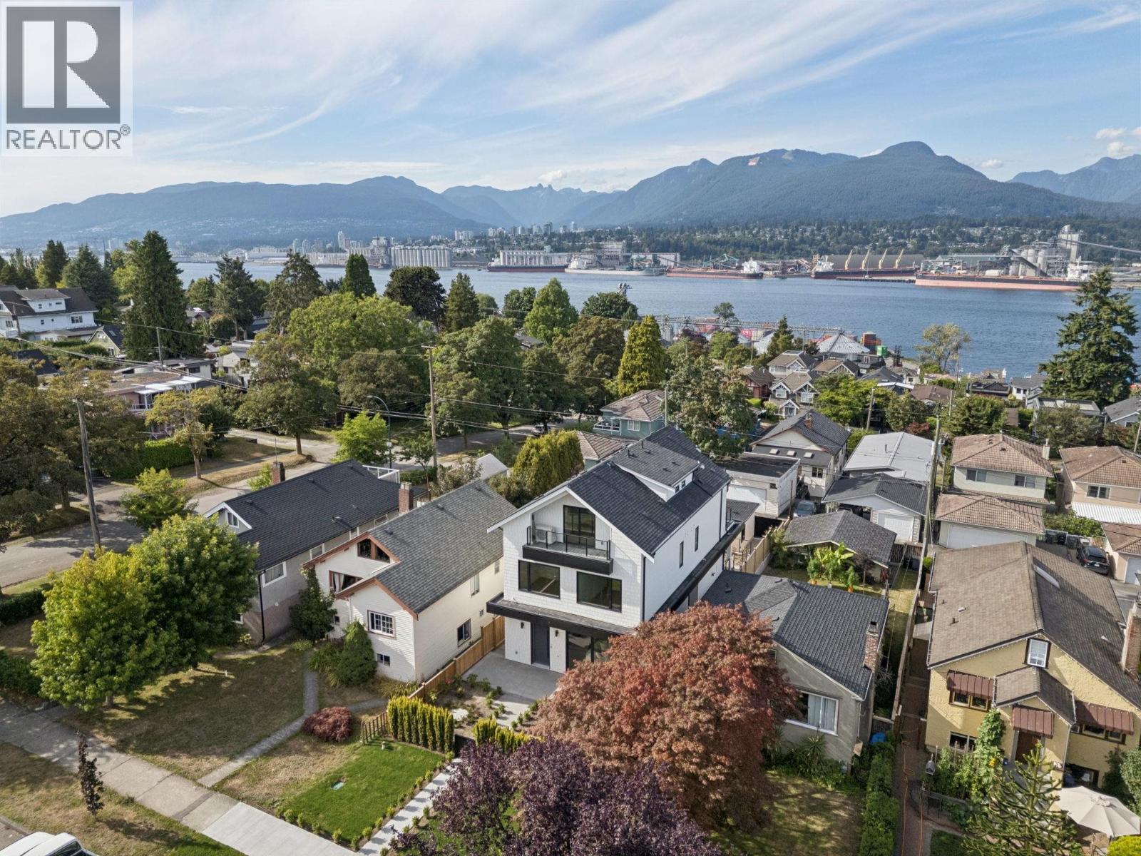 1 2815 Trinity Street, Vancouver, British Columbia V5K 1E8 - Photo 3 - R3151769