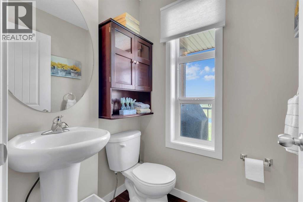 401 Copperpond Landing SE, Calgary, Alberta  T2G 1Z6 - Photo 8 - A2318569