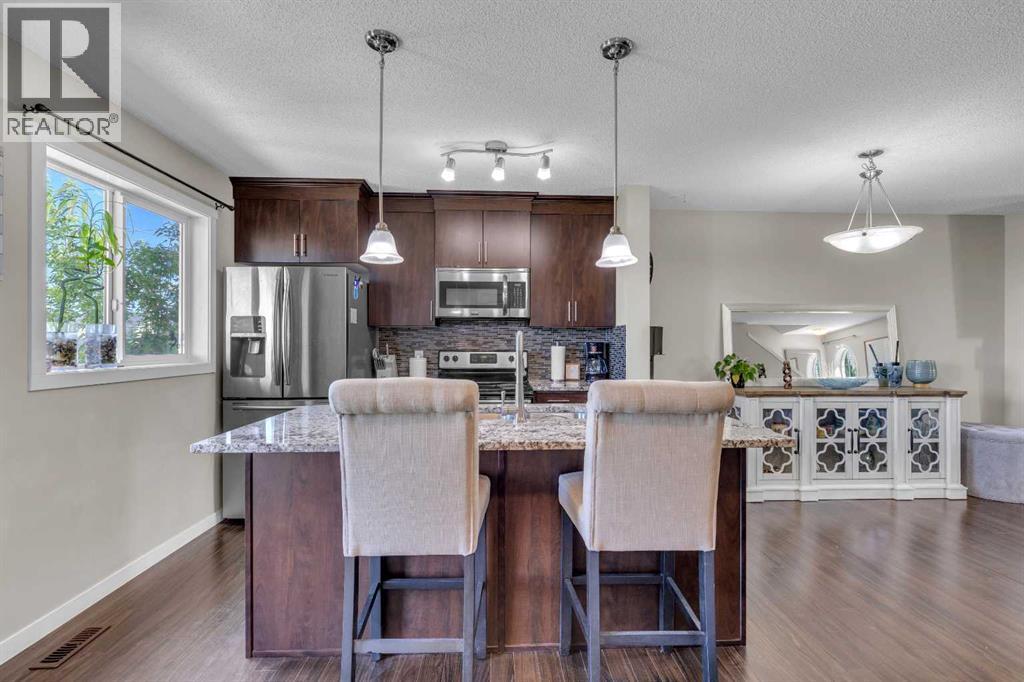401 Copperpond Landing SE, Calgary, Alberta  T2G 1Z6 - Photo 17 - A2318569
