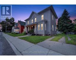 88 BROCKVILLE STREET, Smiths Falls, Ontario