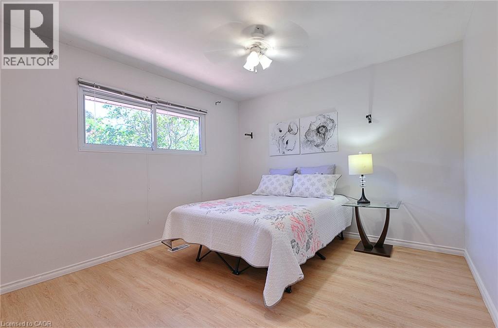 245 West 33rd Street, Hamilton, Ontario  L9C 5J7 - Photo 11 - 40852532