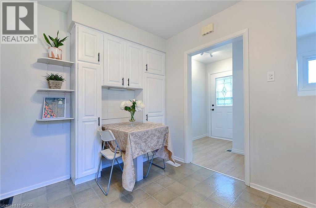 245 West 33rd Street, Hamilton, Ontario  L9C 5J7 - Photo 8 - 40852532