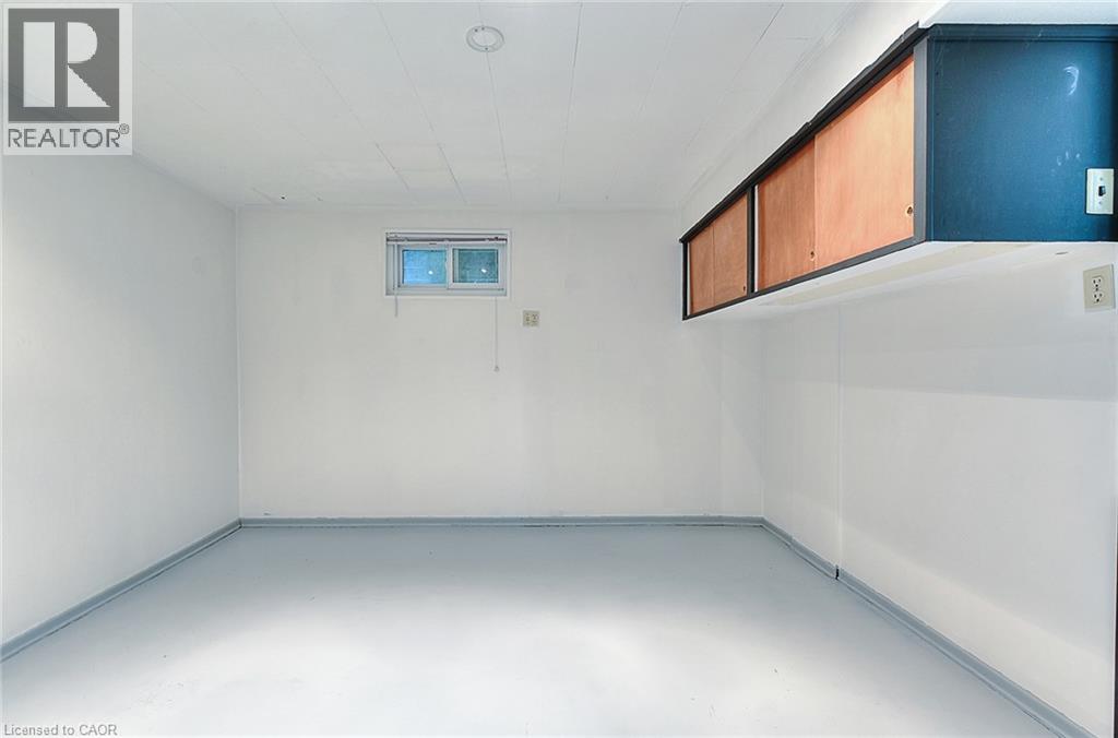 245 West 33rd Street, Hamilton, Ontario  L9C 5J7 - Photo 18 - 40852532