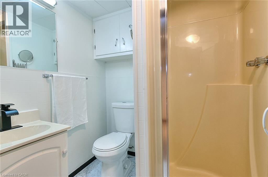 245 West 33rd Street, Hamilton, Ontario  L9C 5J7 - Photo 19 - 40852532
