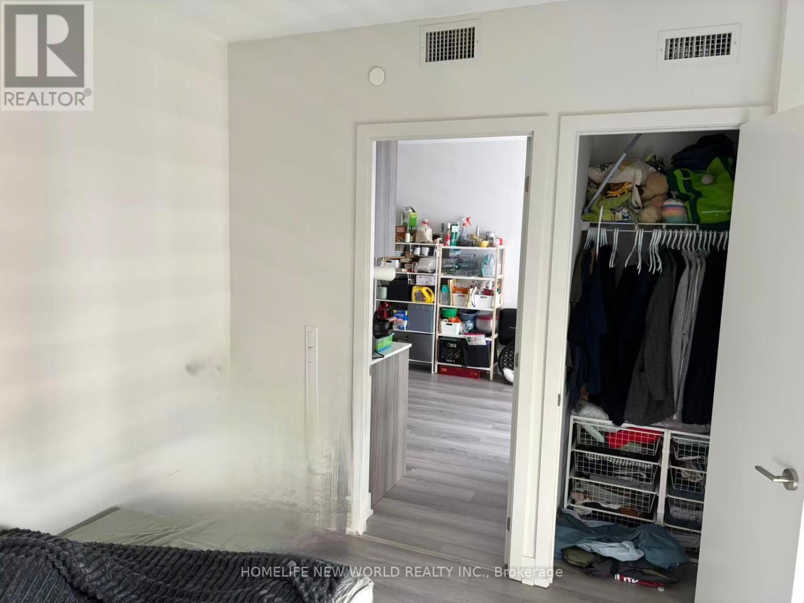 2406 - 8 Cumberland Street, Toronto (Annex), Ontario  M4W 0B6 - Photo 6 - C13627756