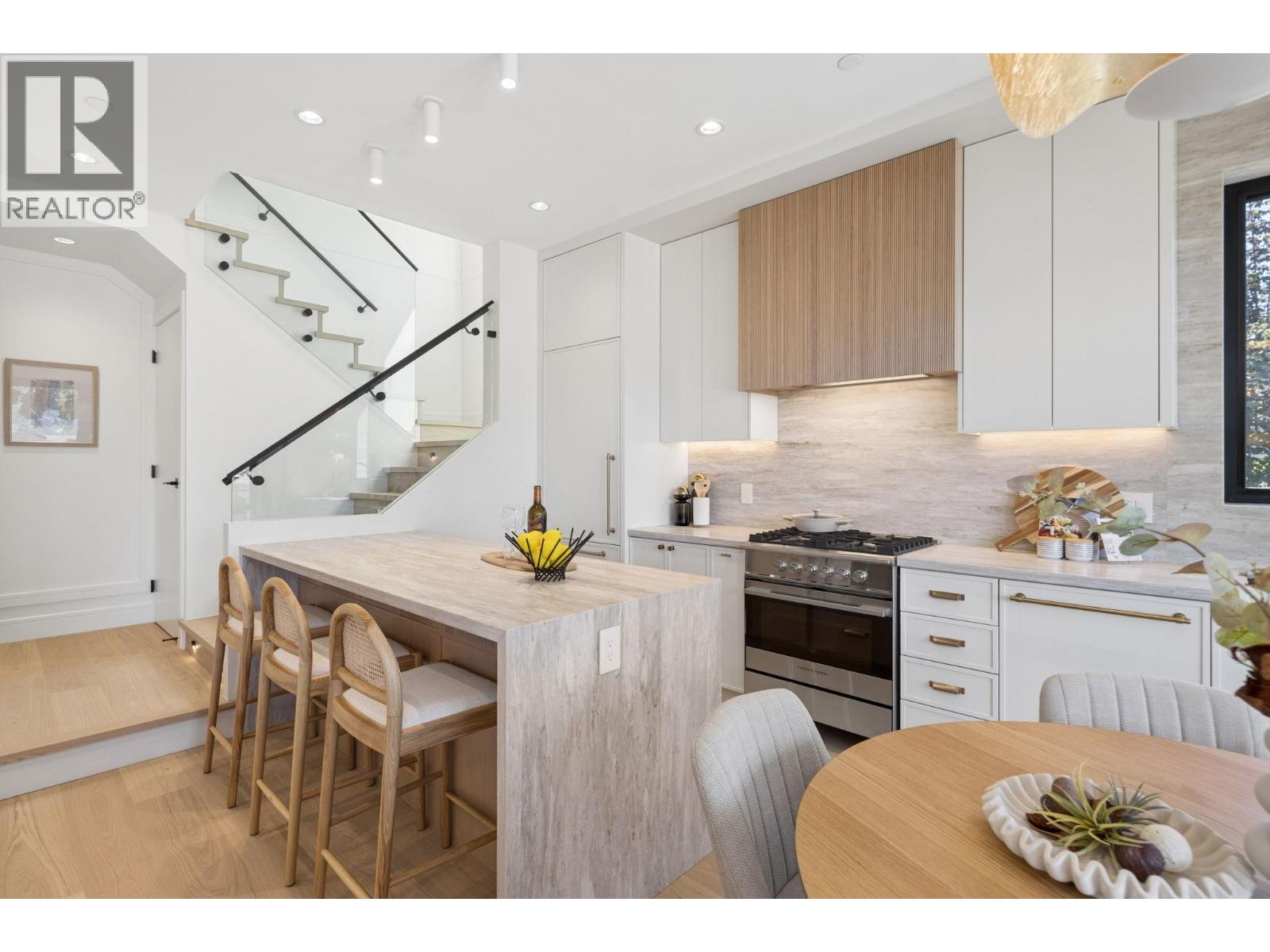 2 2815 Trinity Street, Vancouver, British Columbia  V5K 1E8 - Photo 13 - R3151776