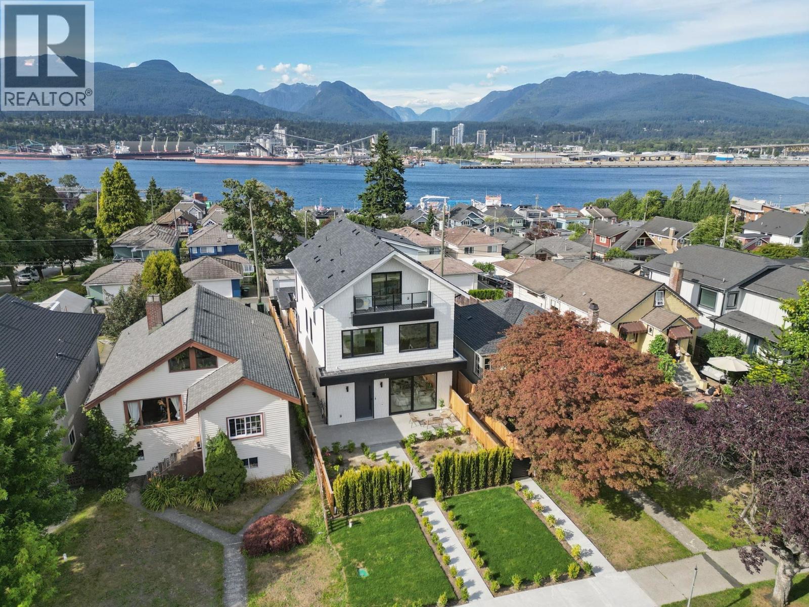 2 2815 Trinity Street, Vancouver, British Columbia  V5K 1E8 - Photo 38 - R3151776