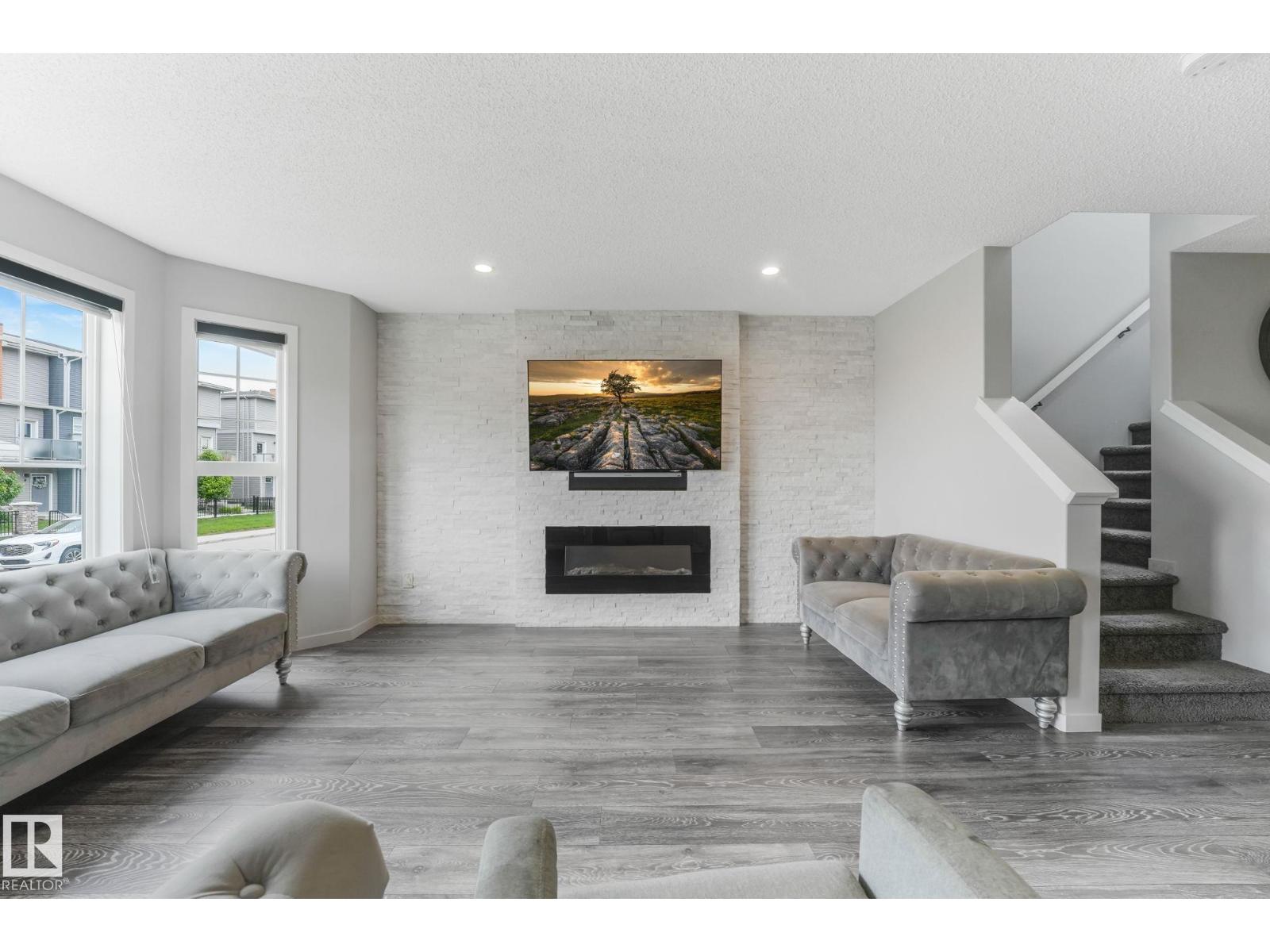 17724 58 ST NW, Edmonton, Alberta