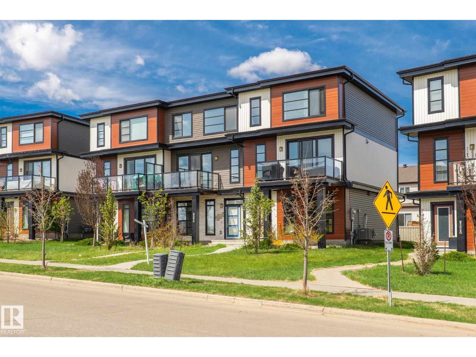 8282 Chappelle Way SW, Edmonton, Alberta  T6W 3Y5 - Photo 4 - E4501710