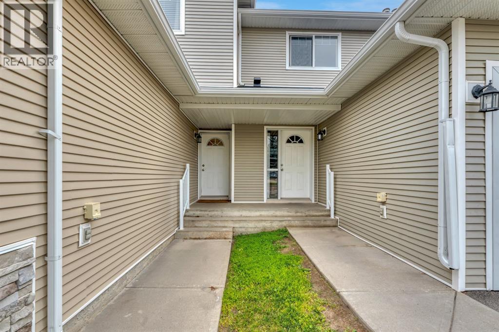 127 Hillview Terrace, Strathmore, Alberta  T1P 1X3 - Photo 2 - A2332345