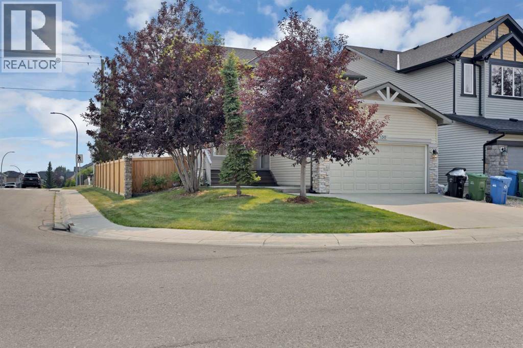 130 Panamount Road NW, Calgary, Alberta  T3K 0H6 - Photo 2 - A2333016