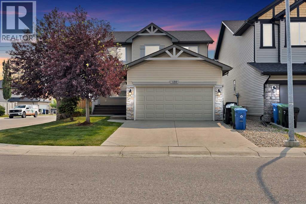 130 Panamount Road NW, Calgary, Alberta  T3K 0H6 - Photo 3 - A2333016