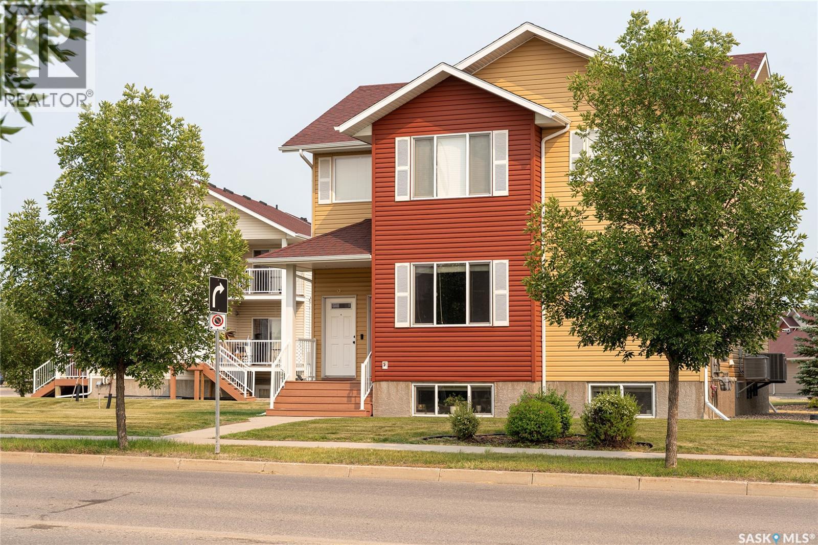 8 5004 James Hill Road, Regina, Saskatchewan  S4W 0B8 - Photo 1 - SK044263