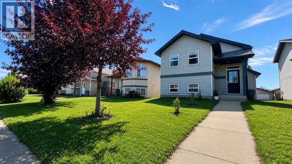 8833 67 Avenue, Grande Prairie, Alberta  T8W 2X9 - Photo 1 - A2332092