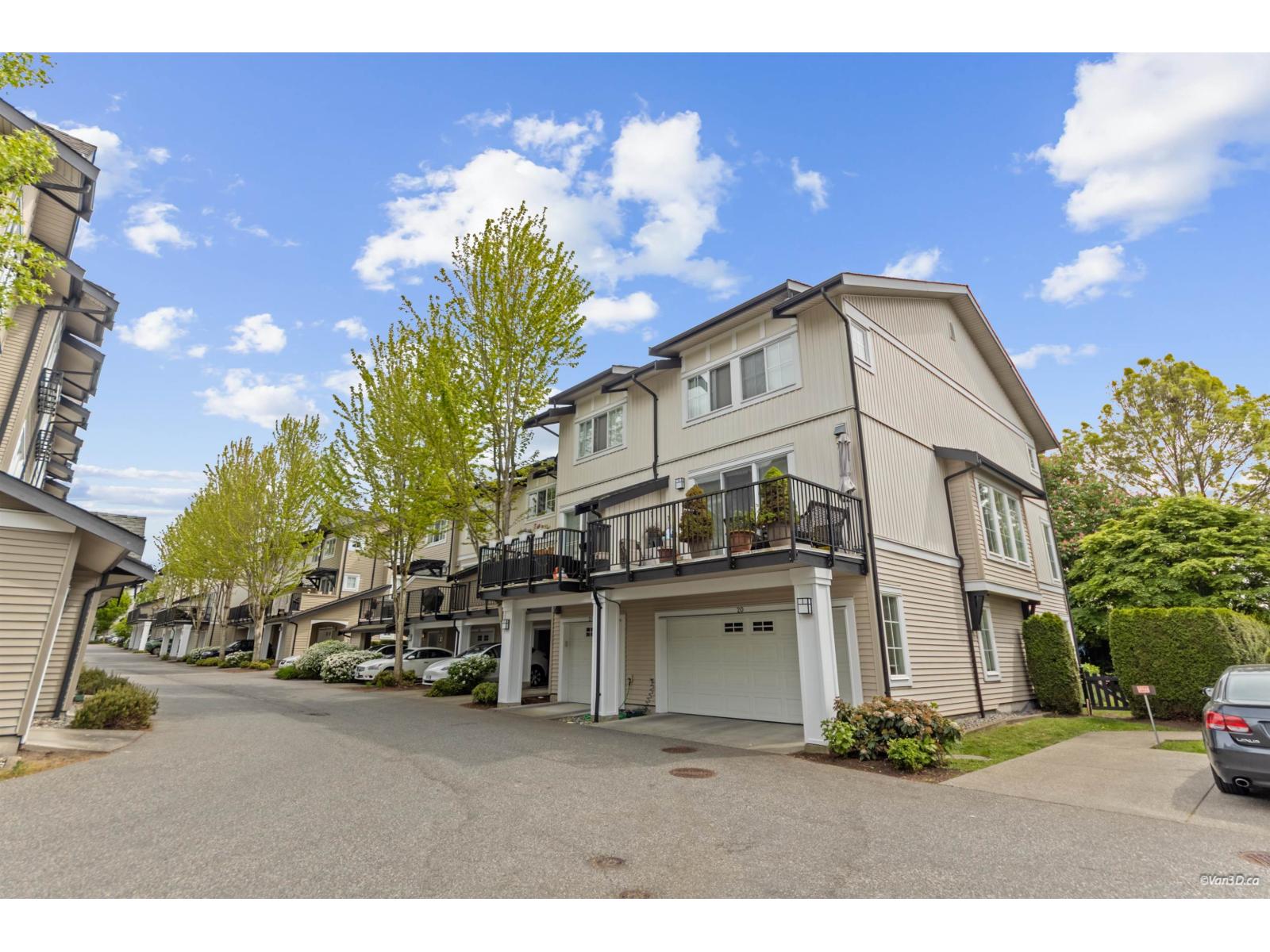 23 2450 161a Street, Surrey, British Columbia  V3Z 8K4 - Photo 2 - R3150299