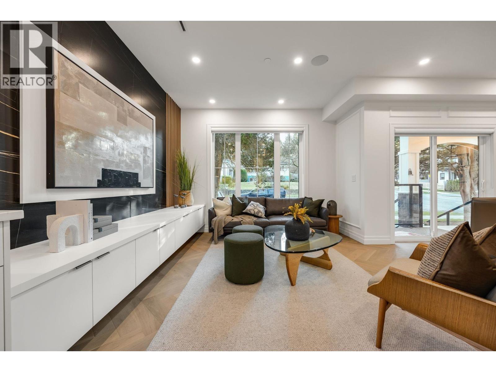 2153 E 20th Avenue, Vancouver, British Columbia  V5N 2L5 - Photo 4 - R3151750