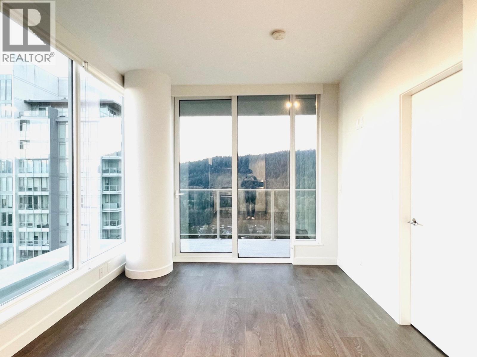 1702 567 CLARKE ROAD, Coquitlam, British Columbia