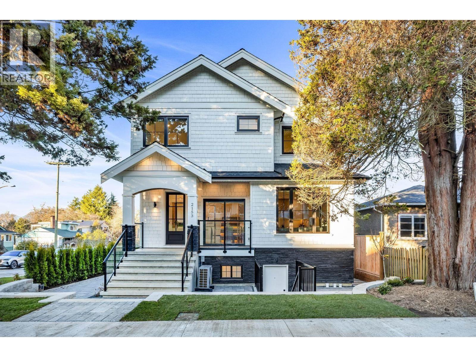 2153 E 20TH AVENUE, Vancouver, British Columbia