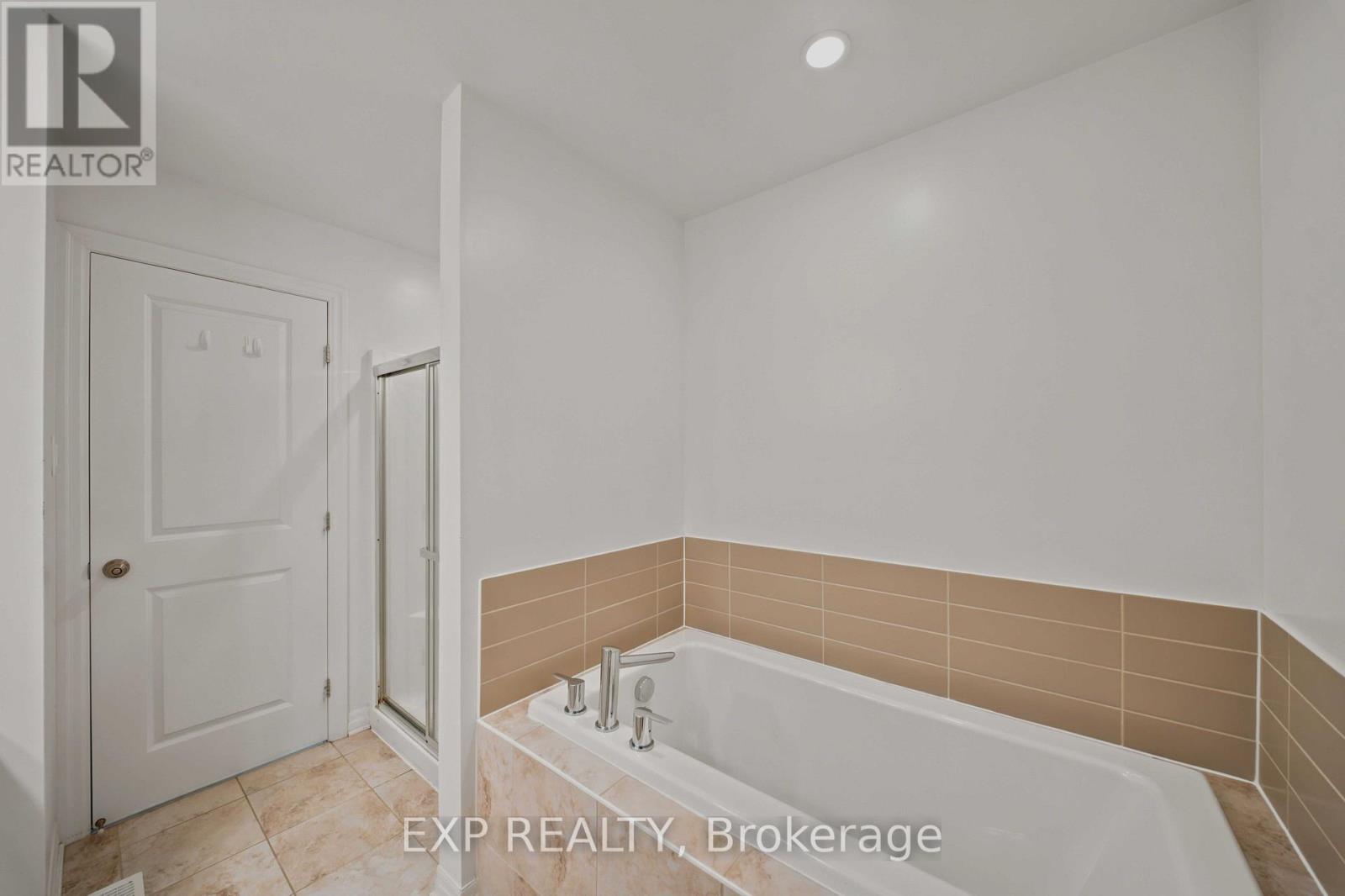 615 Spring Valley Drive, Ottawa, Ontario  K1W 0C6 - Photo 16 - X13627788