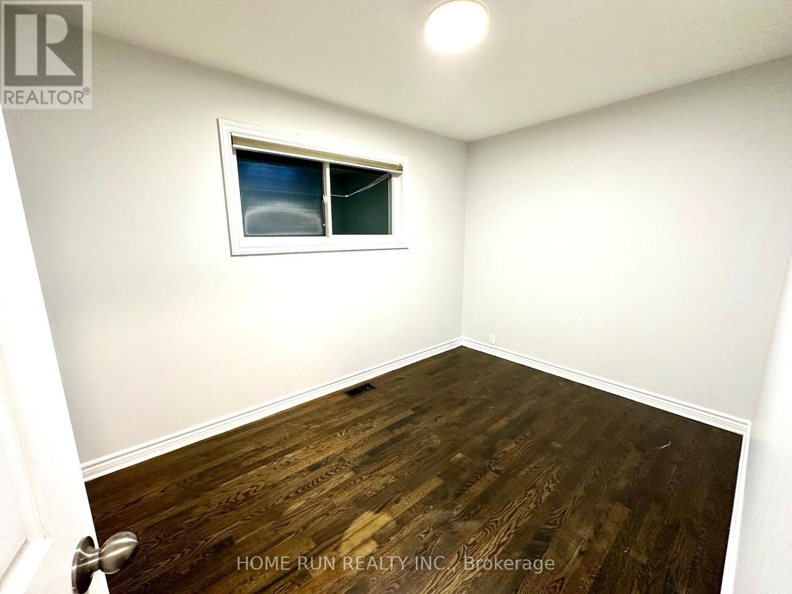 71 Ashburn Drive, Ottawa, Ontario  K2E 6N4 - Photo 6 - X13627790