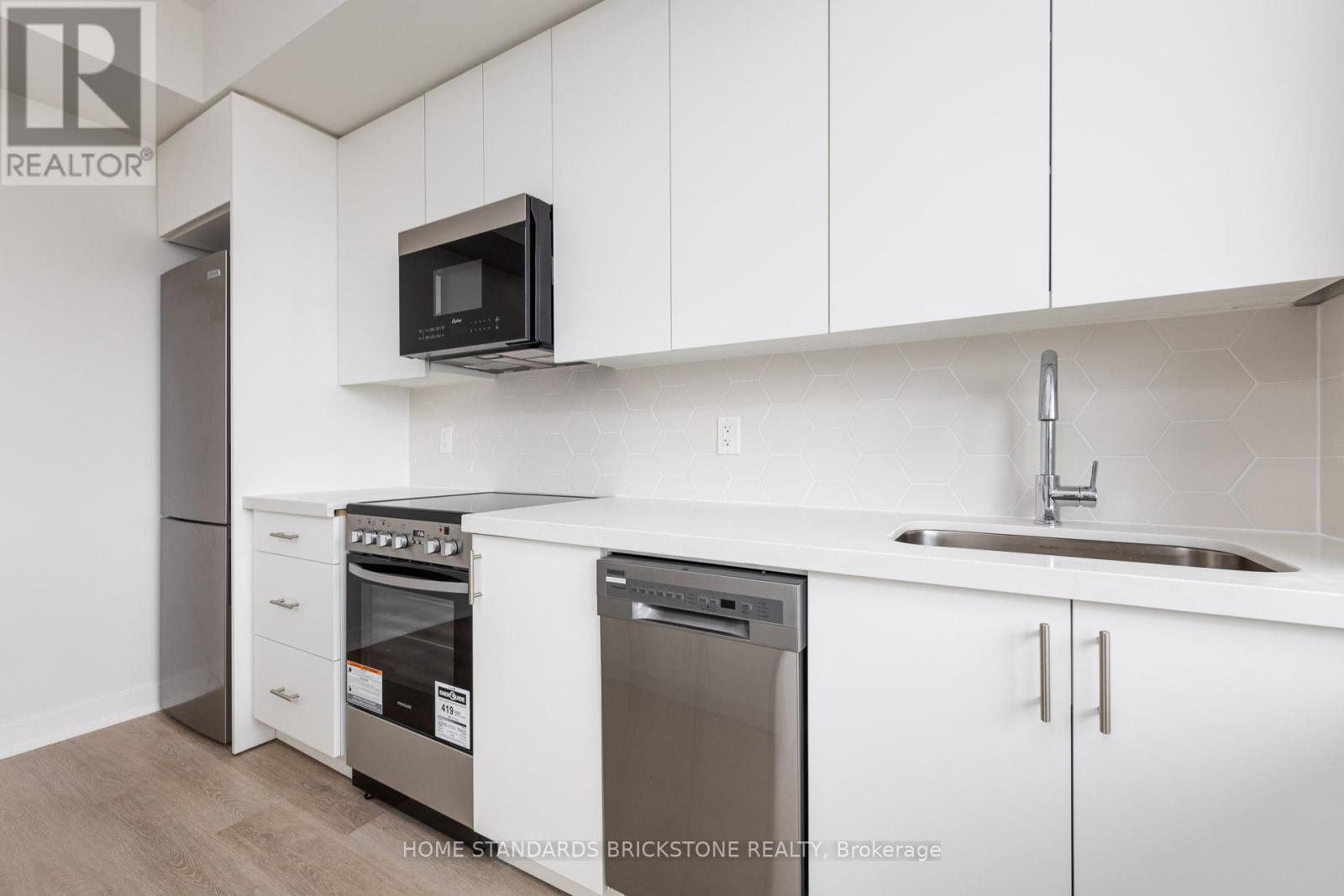 2009 - 15 Ellerslie Avenue, Toronto, Ontario  M2N 0L7 - Photo 8 - C13627772