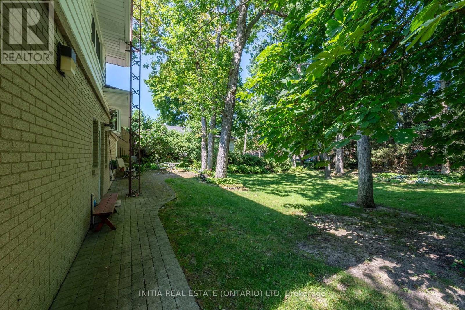1732 Rutherglen Close, Sarnia, Ontario  N7S 3R9 - Photo 35 - X13624444