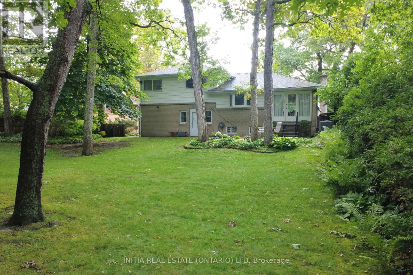 1732 Rutherglen Close, Sarnia, Ontario  N7S 3R9 - Photo 34 - X13624444