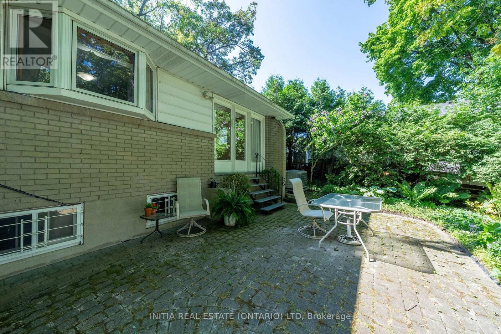 1732 Rutherglen Close, Sarnia, Ontario  N7S 3R9 - Photo 36 - X13624444
