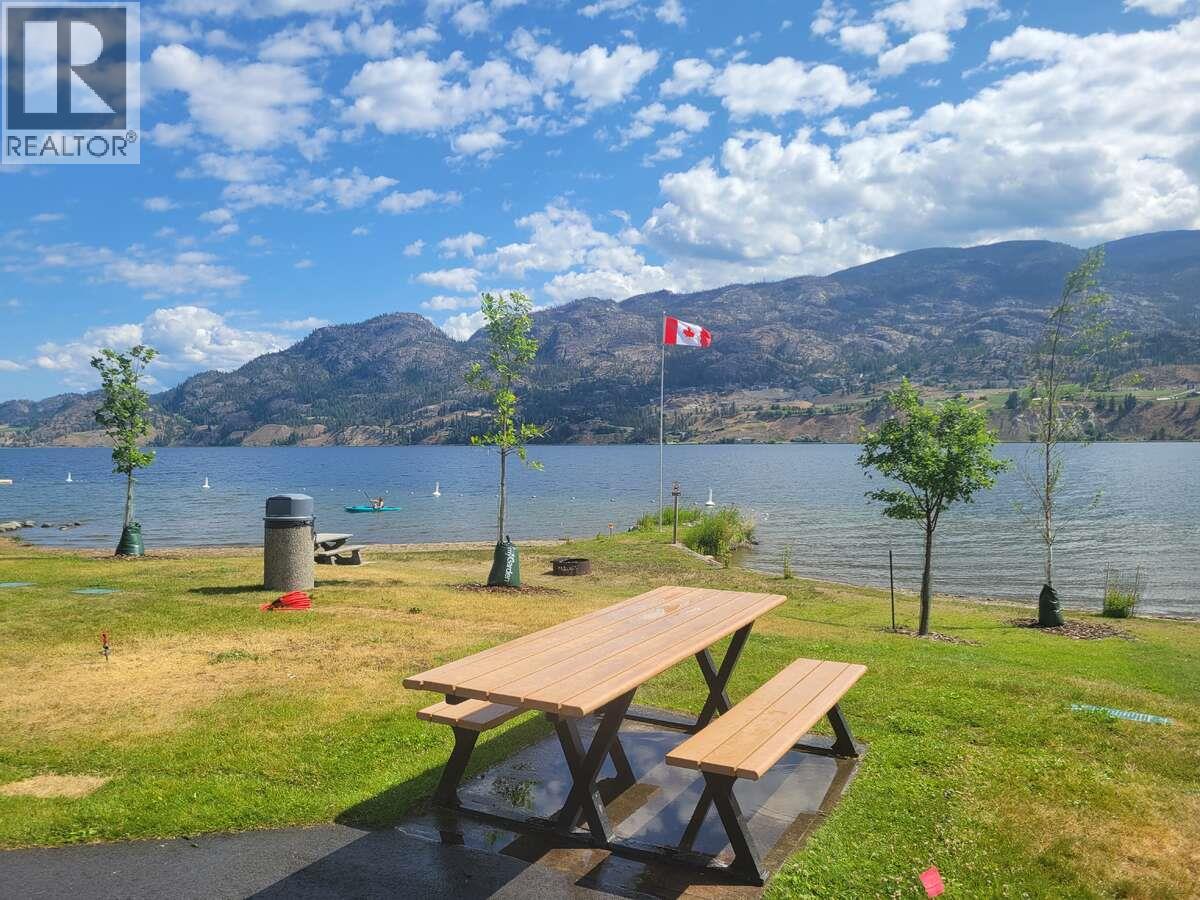 121 Alder Crescent, Kaleden, British Columbia  V0H 1K0 - Photo 11 - 10364439
