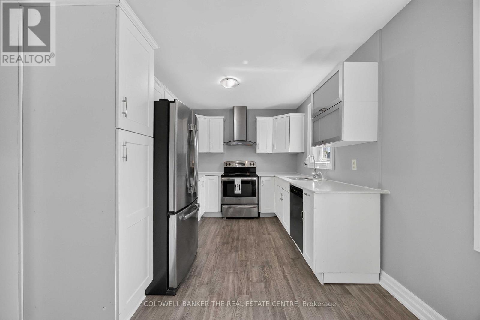 615 Oxford Street, Toronto, Ontario  M8Y 1E7 - Photo 10 - W13627768