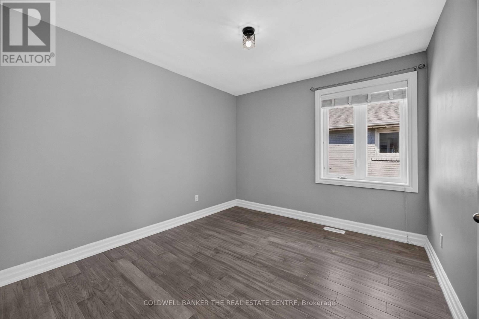 615 Oxford Street, Toronto, Ontario  M8Y 1E7 - Photo 14 - W13627768