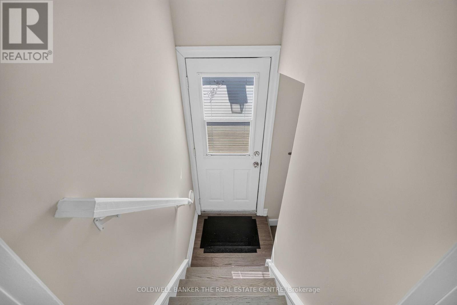 615 Oxford Street, Toronto, Ontario  M8Y 1E7 - Photo 21 - W13627768