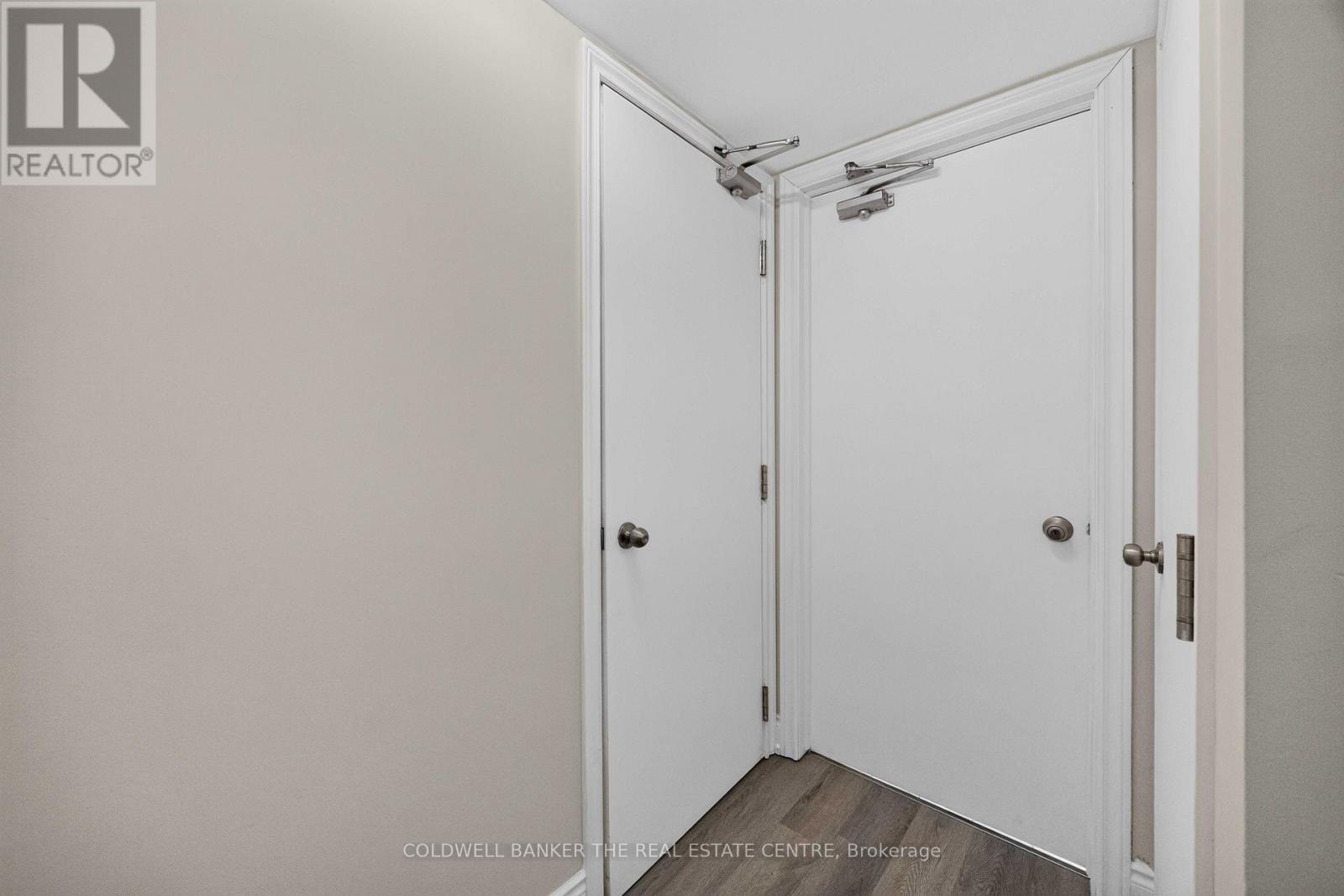 615 Oxford Street, Toronto, Ontario  M8Y 1E7 - Photo 23 - W13627768