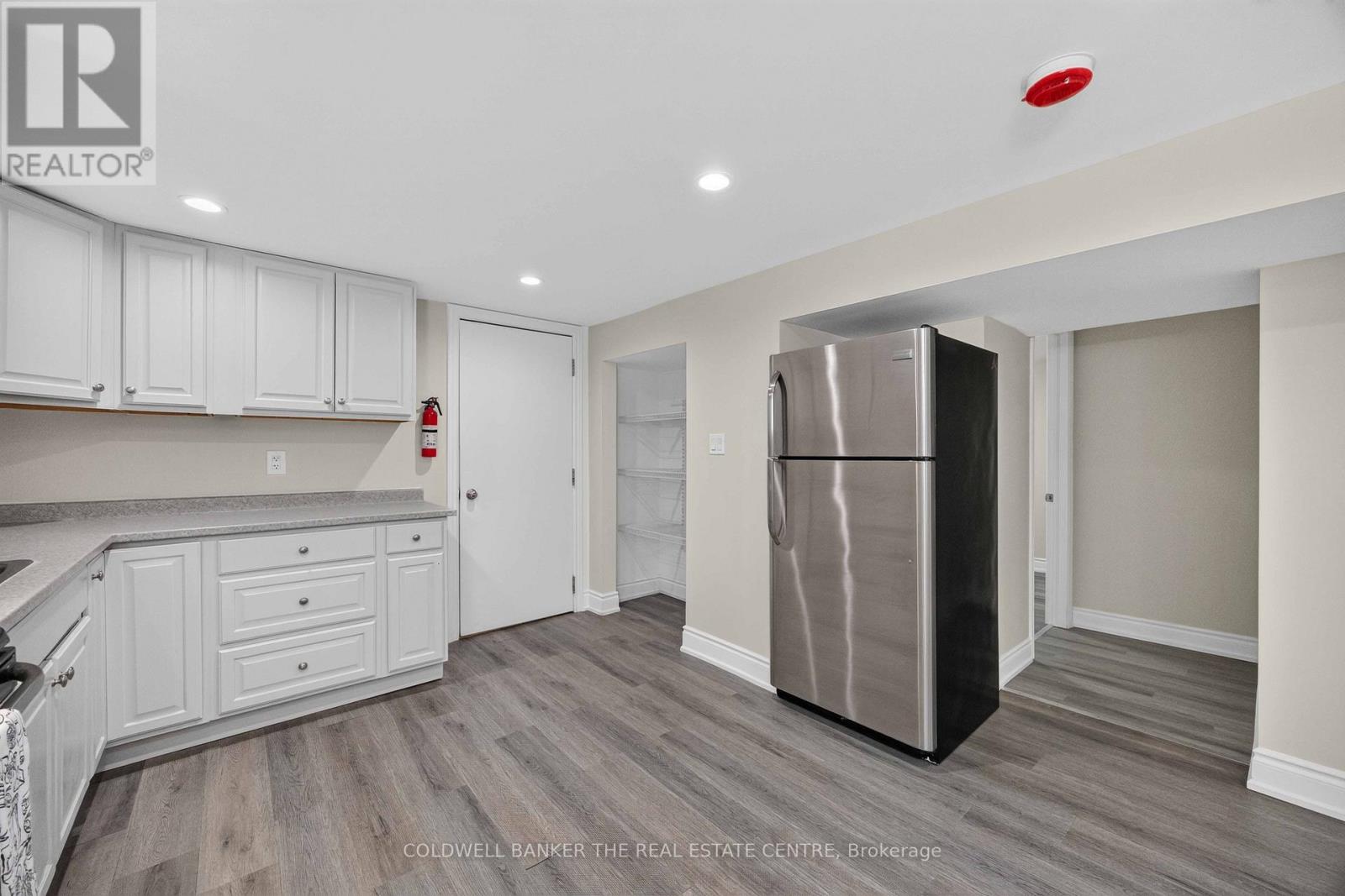 615 Oxford Street, Toronto, Ontario  M8Y 1E7 - Photo 25 - W13627768