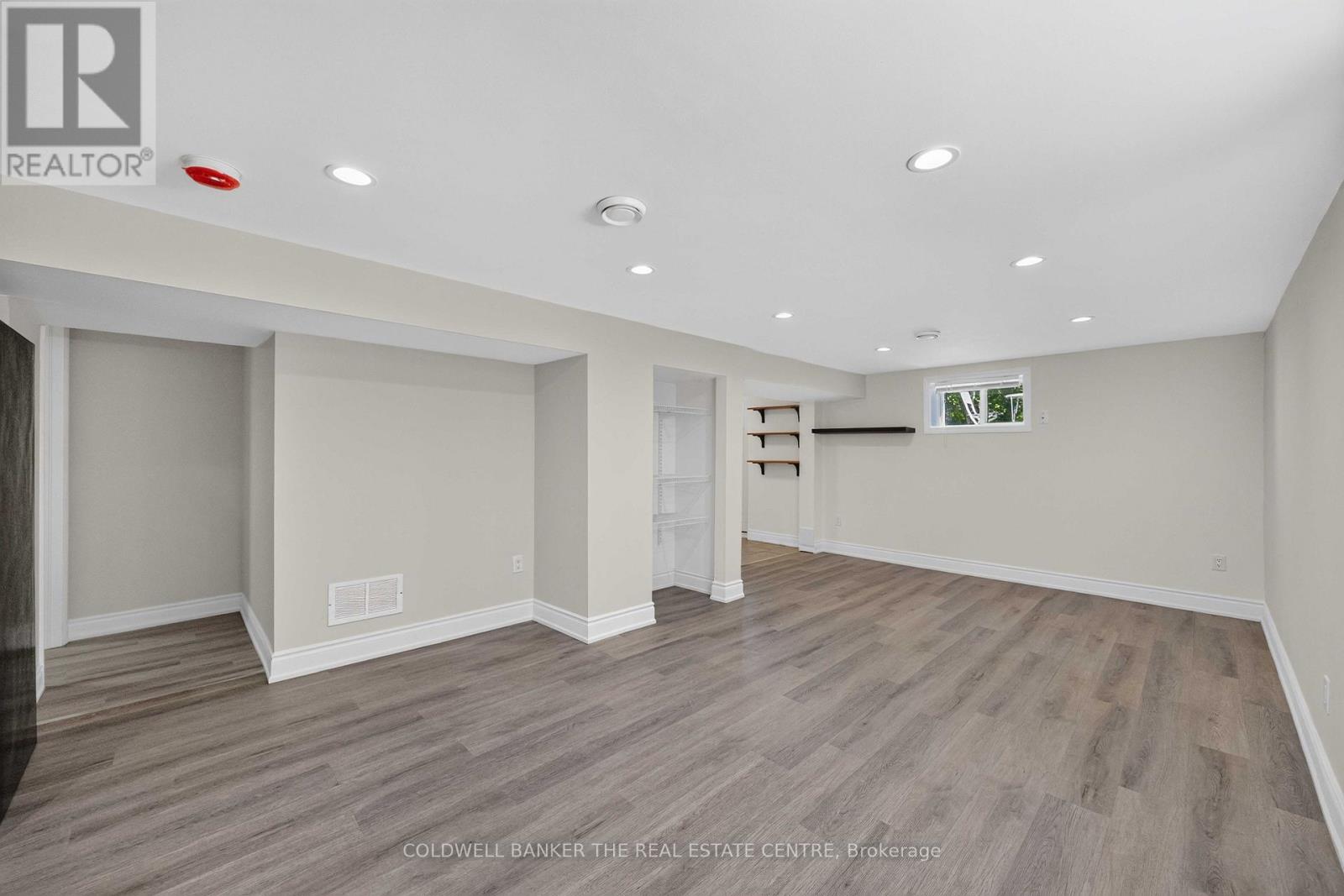615 Oxford Street, Toronto, Ontario  M8Y 1E7 - Photo 29 - W13627768