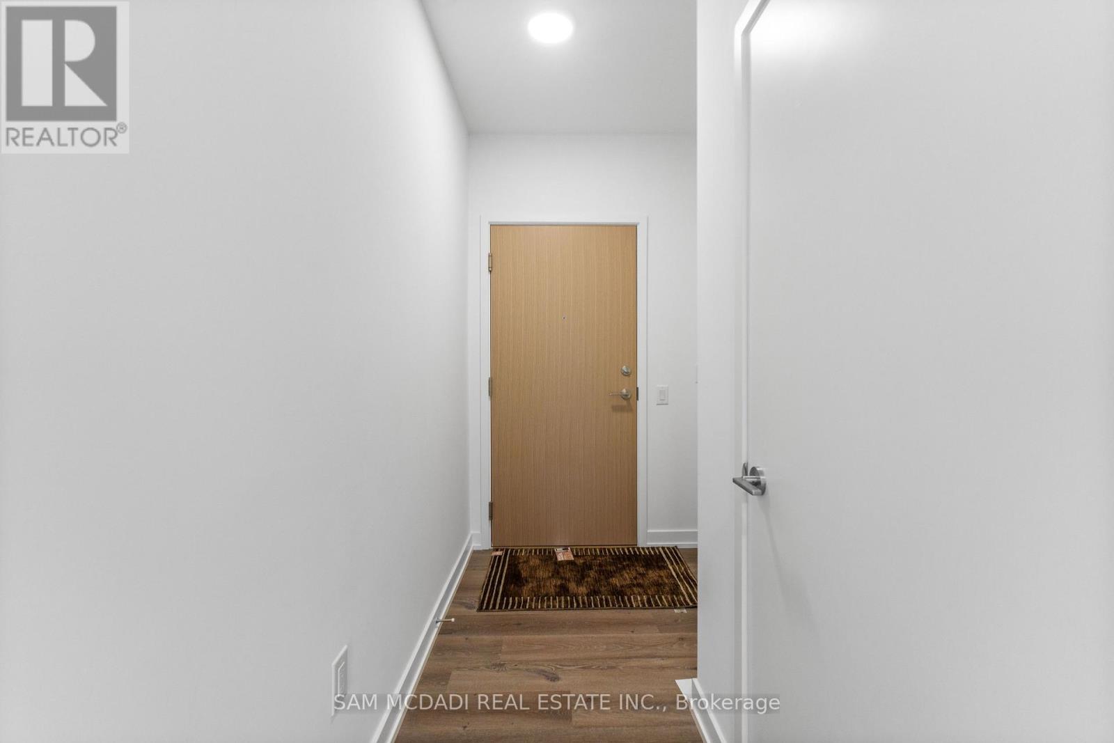 3810 - 395 Square One Drive, Mississauga, Ontario  L5B 0P6 - Photo 4 - W13627774