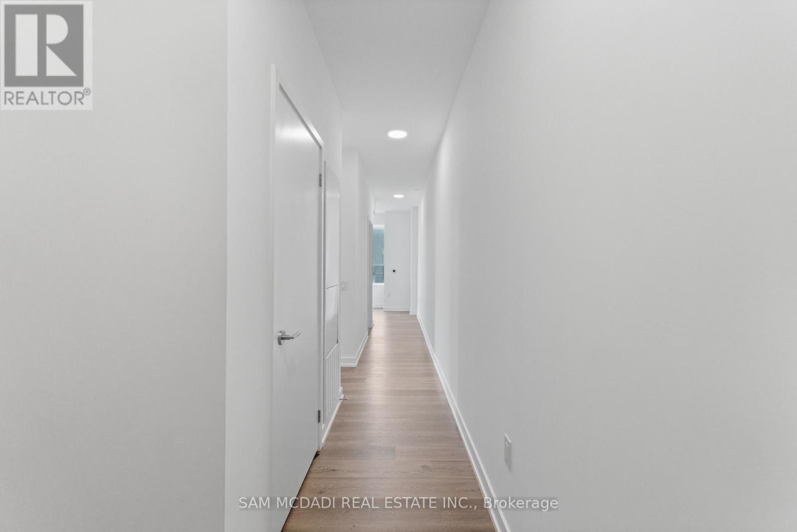 3810 - 395 Square One Drive, Mississauga, Ontario  L5B 0P6 - Photo 5 - W13627774