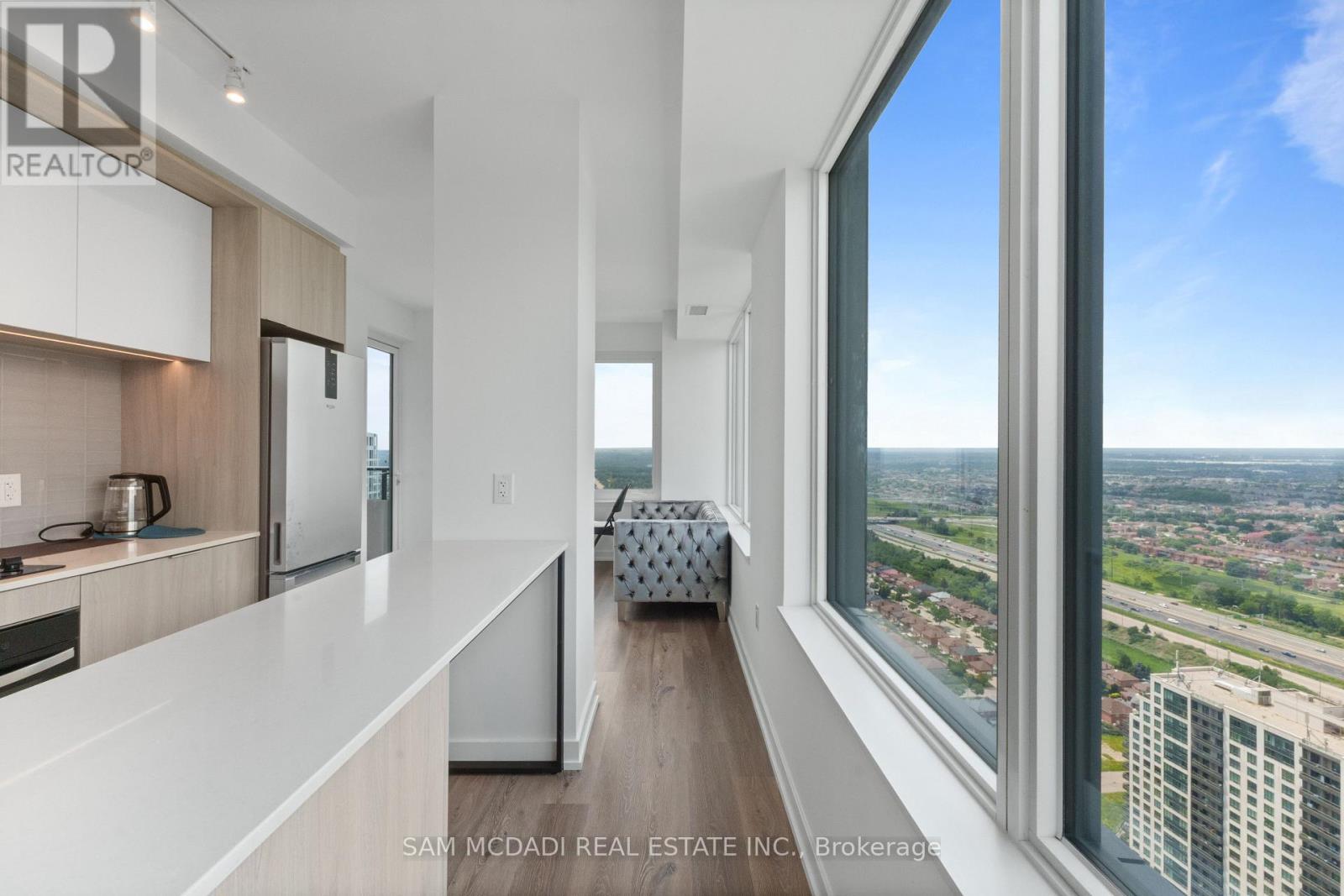 3810 - 395 Square One Drive, Mississauga, Ontario  L5B 0P6 - Photo 8 - W13627774