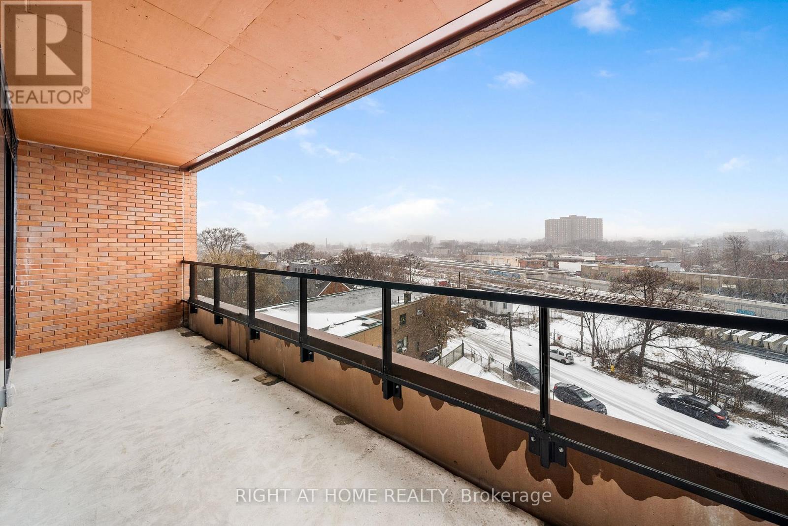 520 - 2720 Dundas Street, Toronto, Ontario  M6P 0C3 - Photo 10 - W13627778