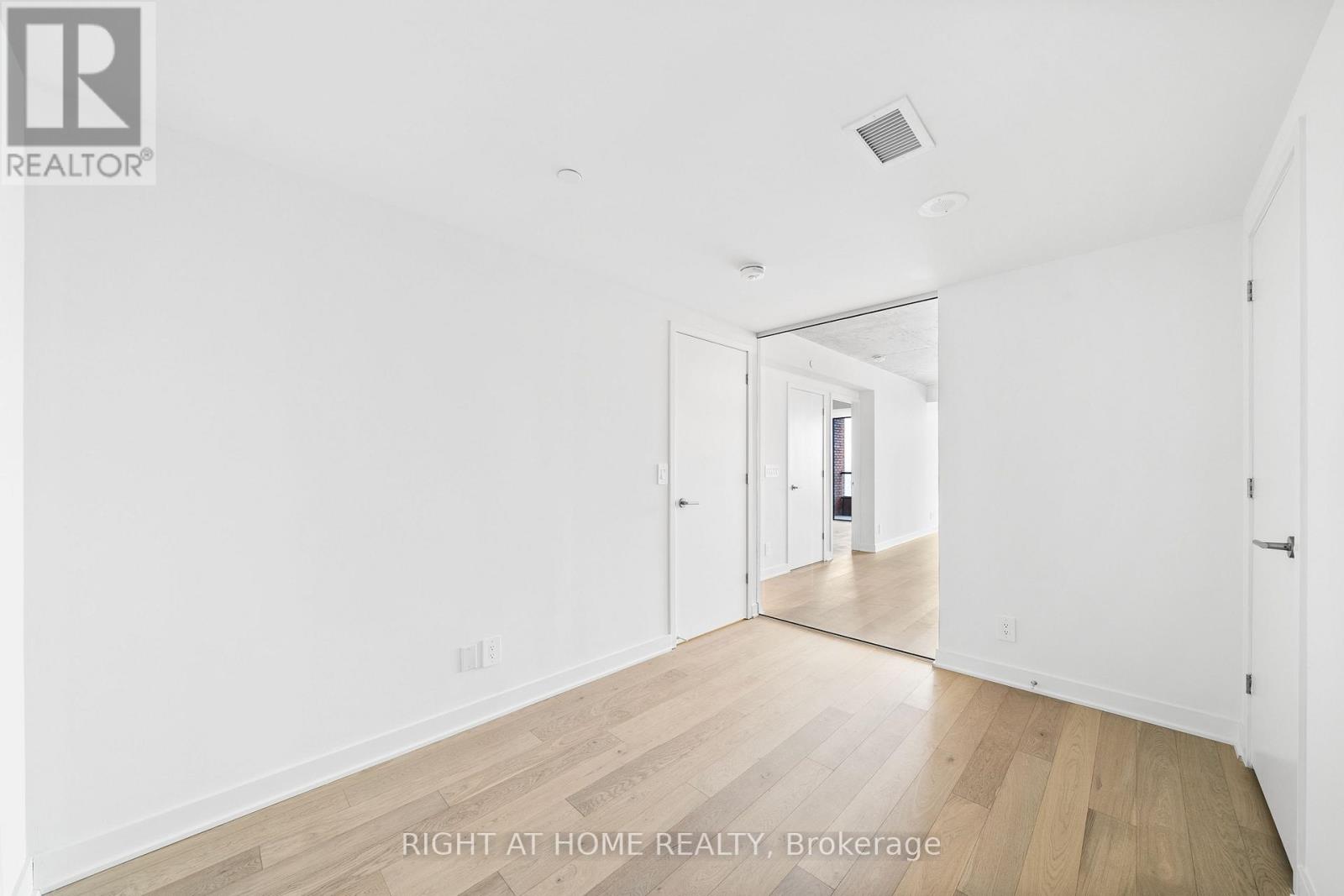 520 - 2720 Dundas Street, Toronto, Ontario  M6P 0C3 - Photo 13 - W13627778